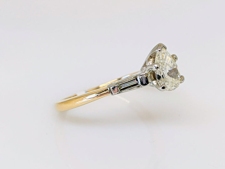 14K .87 CARAT TOTAL WEIGHT I1 J DIAMOND PEAR WITH (2) BAGUETTES ESTATE RING 2.9 GRAMS