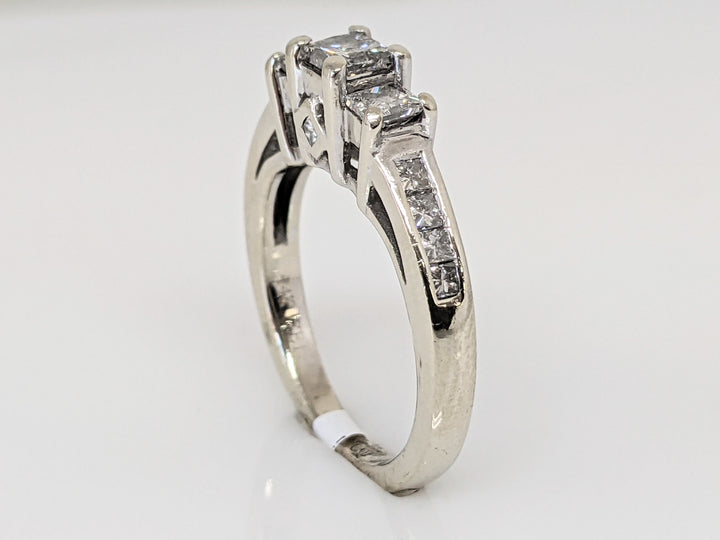 14K WHITE .93 CARAT TOTAL WEIGHT I1 H DIAMOND PRINCESS CUT (13) TRINITY ESTATE RING 3.6 GRAMS