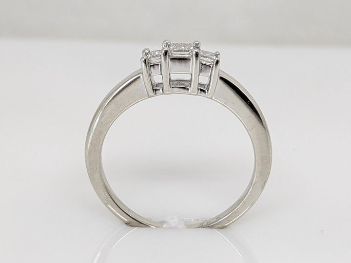 14K WHITE .20 CARAT TOTAL WEIGHT SI2 H DIAMOND ROUND (3) TRINITY ESTATE RING 2.7 GRAMS