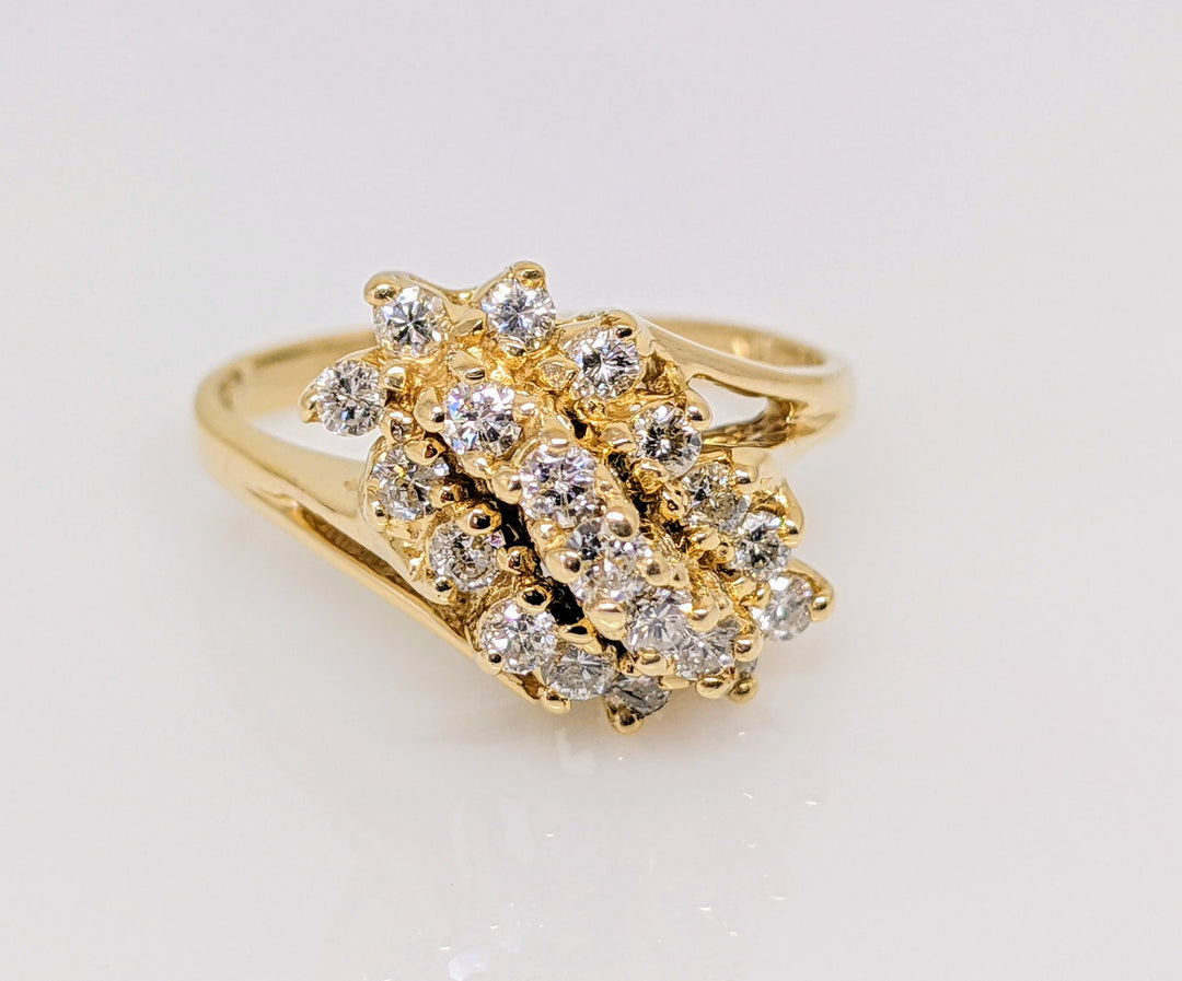14K .57 CARAT TOTAL WEIGHT I1 J DIAMOND ROUND (19) CLUSTER ESTATE RING 4.2 GRAMS