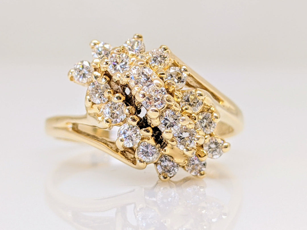14K .57 CARAT TOTAL WEIGHT I1 J DIAMOND ROUND (19) CLUSTER ESTATE RING 4.2 GRAMS