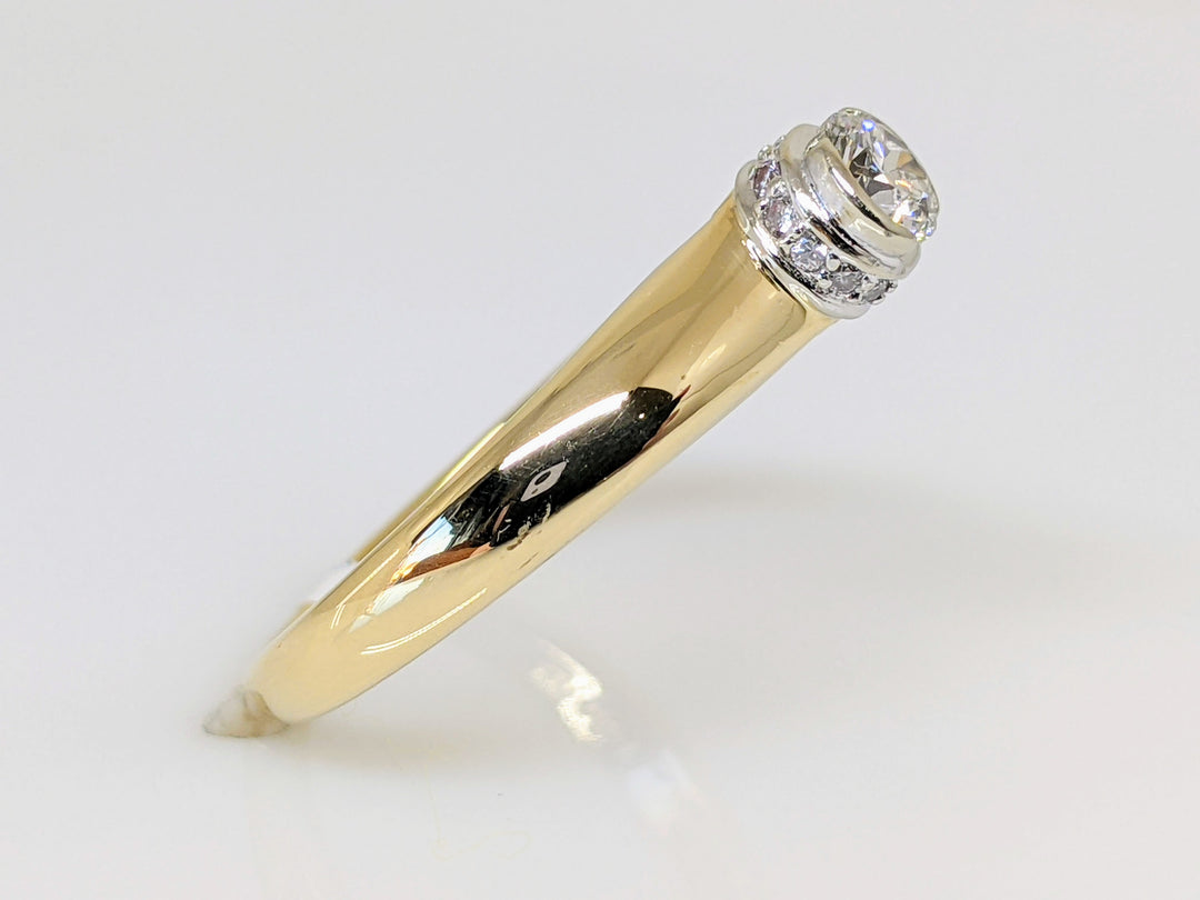 14K .36 CARAT TOTAL WEIGHT I1 J DIAMOND ROUND (11) BEZEL ESTATE RING 3.3 GRAMS