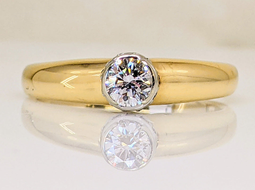 14K .36 CARAT TOTAL WEIGHT I1 J DIAMOND ROUND (11) BEZEL ESTATE RING 3.3 GRAMS
