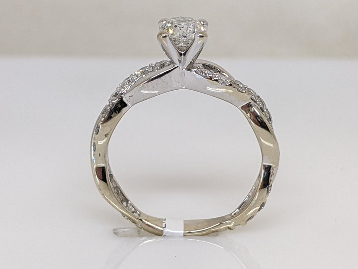 14K WHITE 1.17 CARAT TOTAL WEIGHT I1 J DIAMOND ROUND (23) TWIST SHANK ESTATE RING 2.3 GRAMS