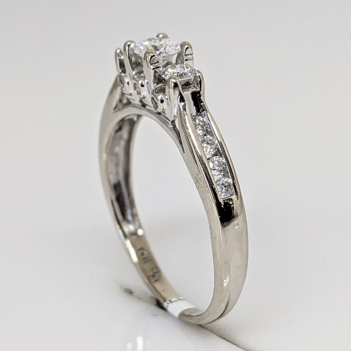 14K WHITE .53 CARAT TOTAL WEIGHT I1 H DIAMOND ROUND (17) TRINITY ESTATE RING 2.4 GRAMS