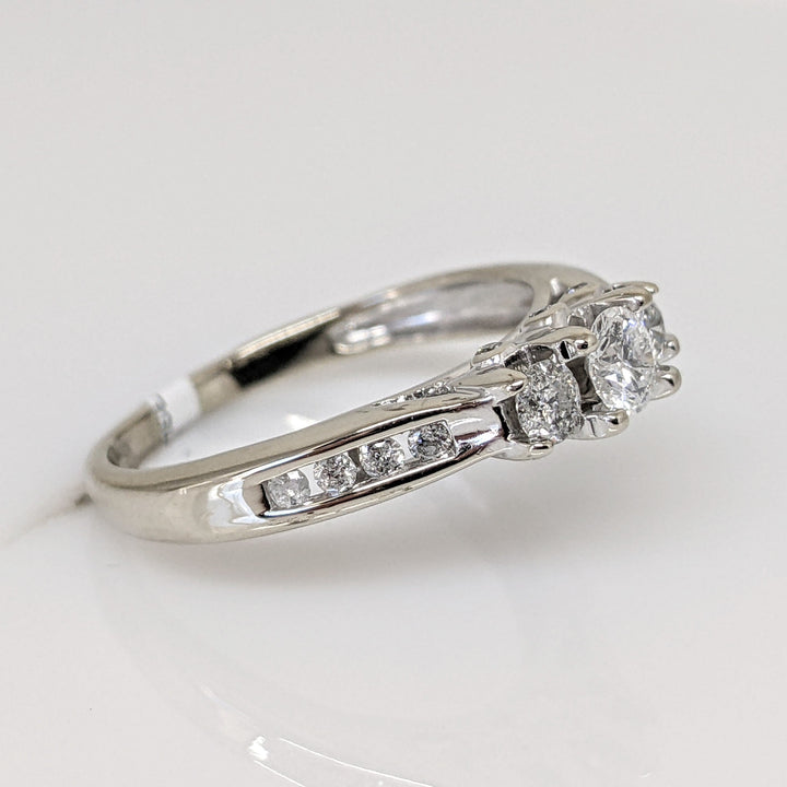 14K WHITE .53 CARAT TOTAL WEIGHT I1 H DIAMOND ROUND (17) TRINITY ESTATE RING 2.4 GRAMS