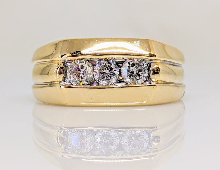 14K .51 CARAT TOTAL WEIGHT I1 F DIAMOND ROUND (3) CHANNEL SET ESTATE BAND 4.6 GRAMS