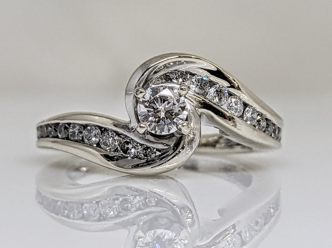 14K WHITE .45 CARAT TOTAL WEIGHT I1 F DIAMOND ROUND (21) BYPASS ESTATE RING 3.6 GRAMS
