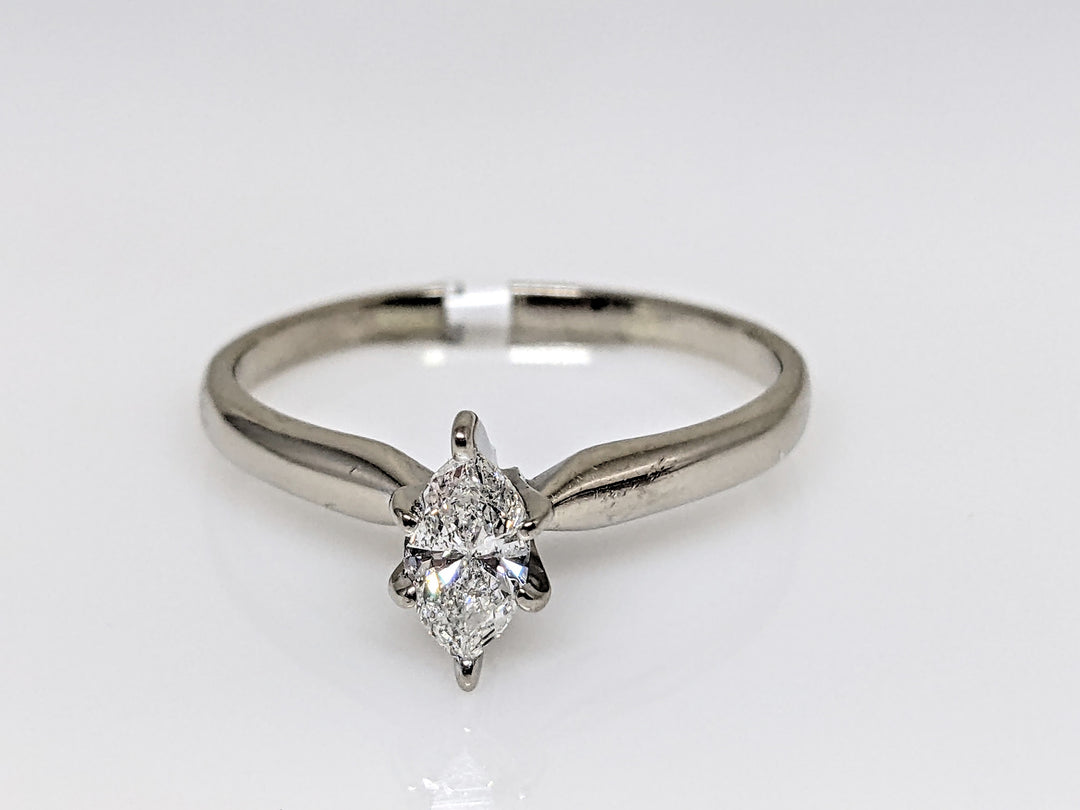 14K WHITE .37 CARAT TOTAL SI G DIAMOND MARQUISE SOLITAIRE ESTATE RING 2.2 GRAMS