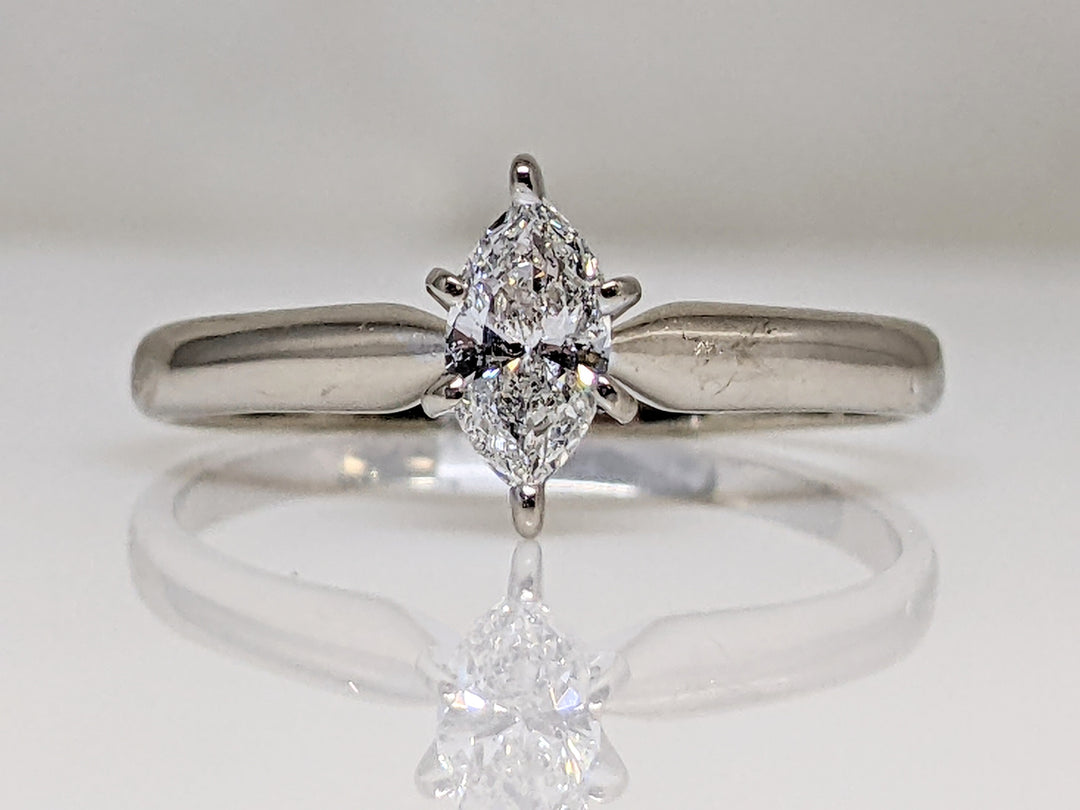 14K WHITE .37 CARAT TOTAL SI G DIAMOND MARQUISE SOLITAIRE ESTATE RING 2.2 GRAMS