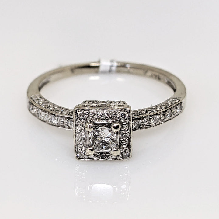14K WHITE .71 CARAT TOTAL WEIGHT I1 H DIAMOND PRINCESS CUT (1) ROUND (54) HALO ESTATE RING 2.4 GRAMS