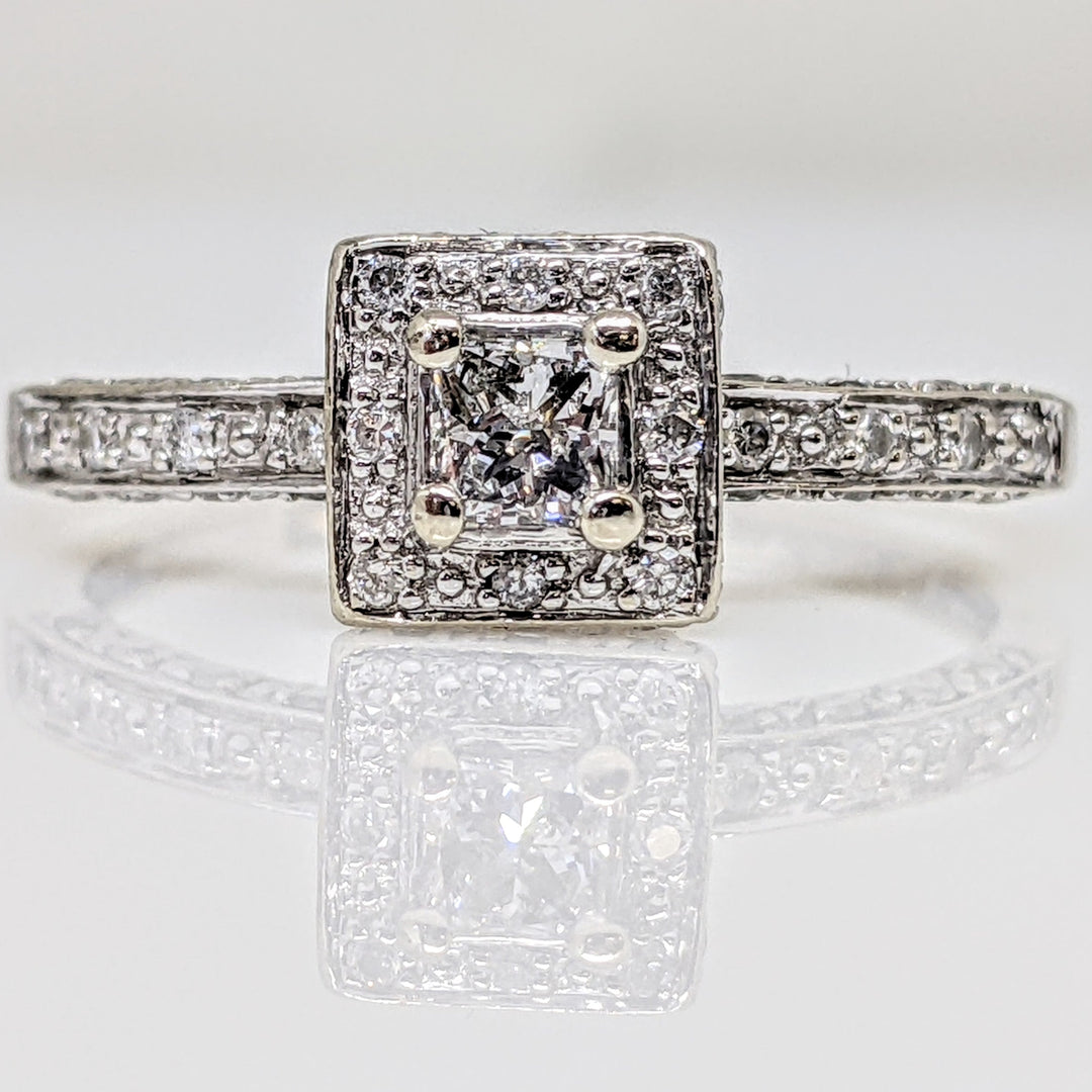 14K WHITE .71 CARAT TOTAL WEIGHT I1 H DIAMOND PRINCESS CUT (1) ROUND (54) HALO ESTATE RING 2.4 GRAMS