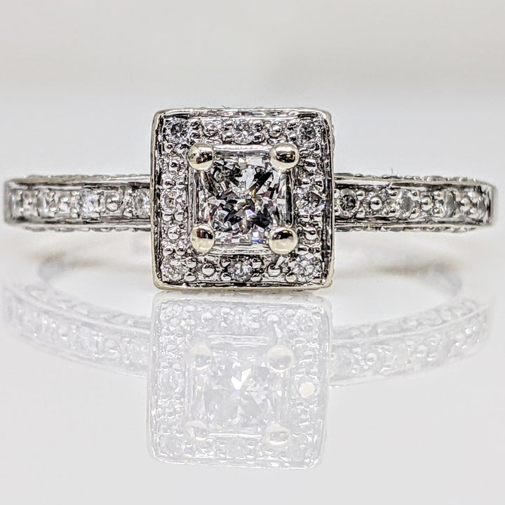 14K WHITE .71 CARAT TOTAL WEIGHT I1 H DIAMOND PRINCESS CUT (1) ROUND (54) HALO ESTATE RING 2.4 GRAMS