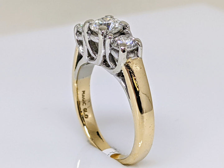 14k .90 CARAT TOTAL WEIGHT I1 J DIAMOND ROUND (3) TRINITY ESTATE RING 3.9 GRAMS