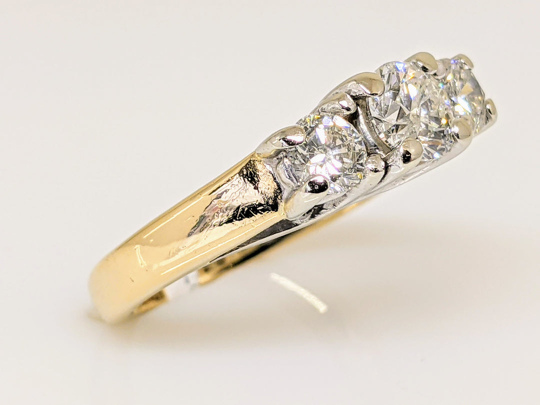 14k .90 CARAT TOTAL WEIGHT I1 J DIAMOND ROUND (3) TRINITY ESTATE RING 3.9 GRAMS