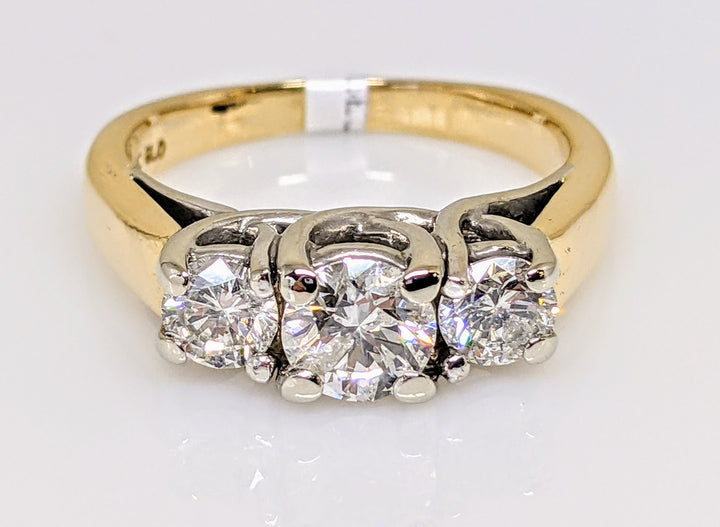 14k .90 CARAT TOTAL WEIGHT I1 J DIAMOND ROUND (3) TRINITY ESTATE RING 3.9 GRAMS