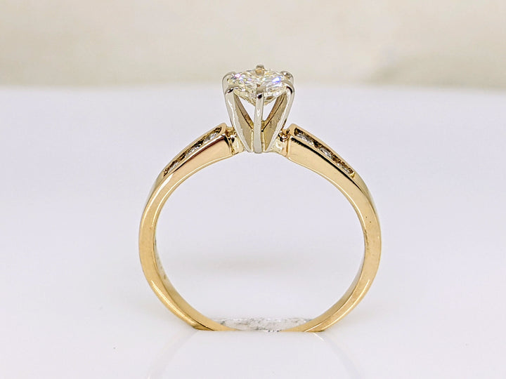 14k .62 CARAT TOTAL WEIGHT VS1 M DIAMOND ROUND (7) ESTATE RING 2.1 GRAMS