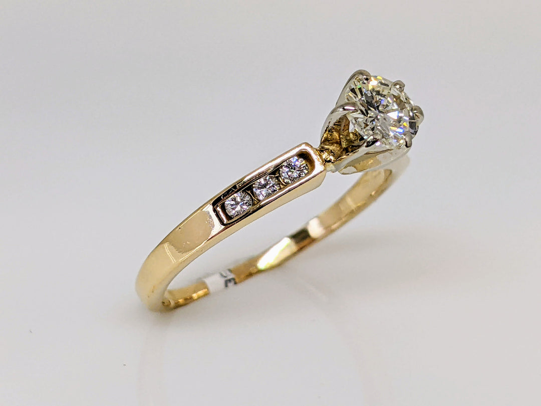 14k .62 CARAT TOTAL WEIGHT VS1 M DIAMOND ROUND (7) ESTATE RING 2.1 GRAMS