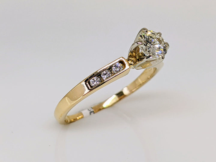 14k .62 CARAT TOTAL WEIGHT VS1 M DIAMOND ROUND (7) ESTATE RING 2.1 GRAMS