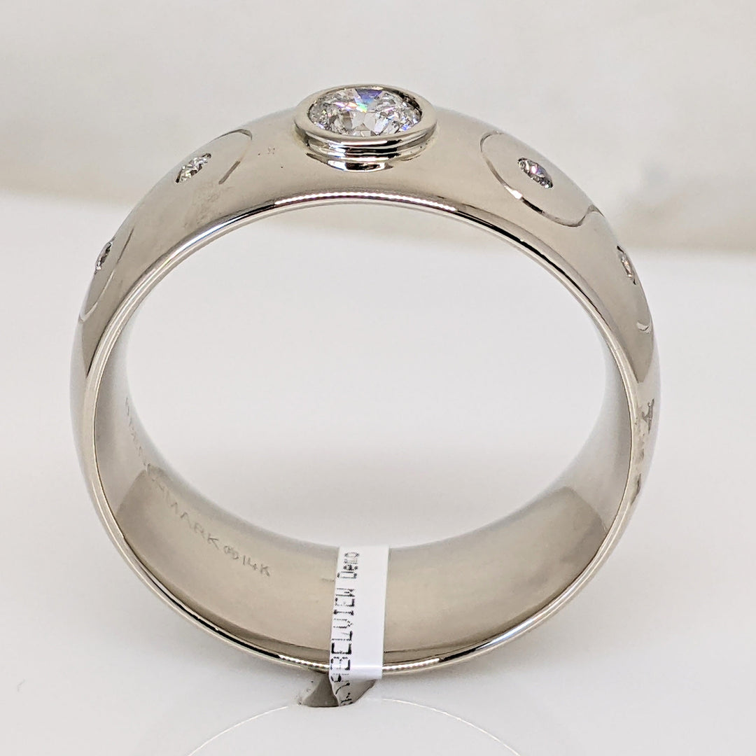 14K WHITE .57 CARAT TOTAL WEIGHT I1 H DIAMOND ROUND (5) BEZEL/FLUSH SET ESTATE BAND 16.0 GRAMS