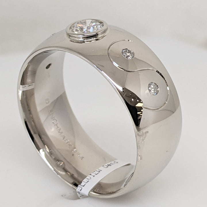 14K WHITE .57 CARAT TOTAL WEIGHT I1 H DIAMOND ROUND (5) BEZEL/FLUSH SET ESTATE BAND 16.0 GRAMS