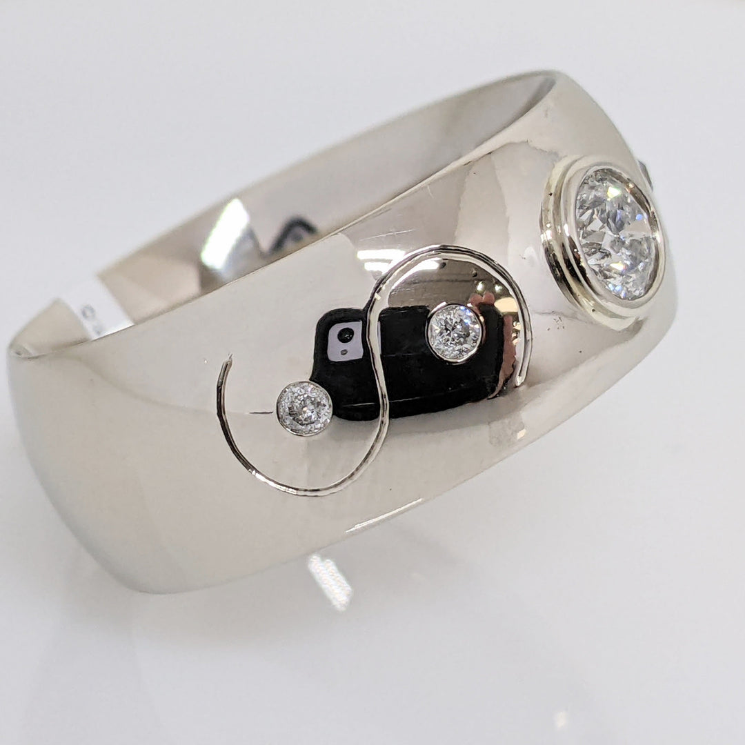 14K WHITE .57 CARAT TOTAL WEIGHT I1 H DIAMOND ROUND (5) BEZEL/FLUSH SET ESTATE BAND 16.0 GRAMS