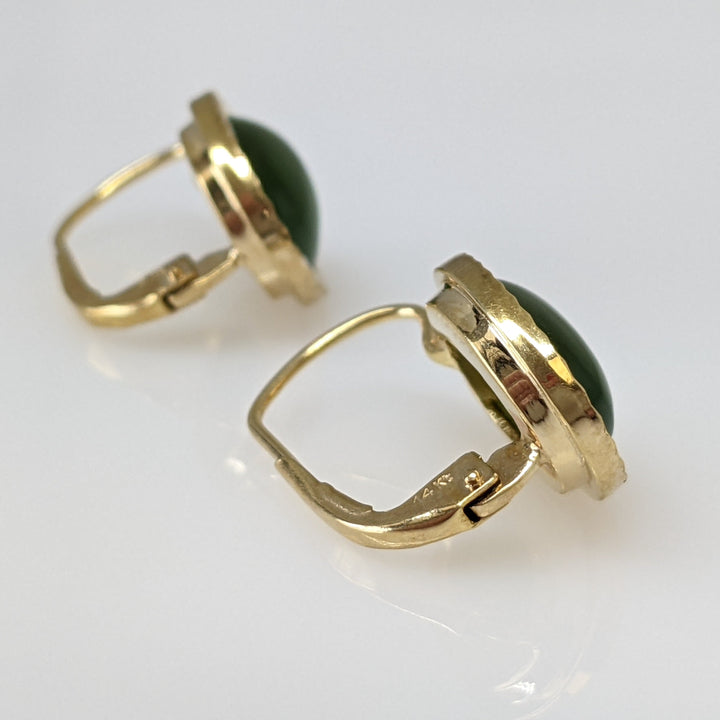 14K JADE OVAL 7X9 GOLD TRIM LEVER BACK EARRINGS ESTATE 3.4 GRAMS