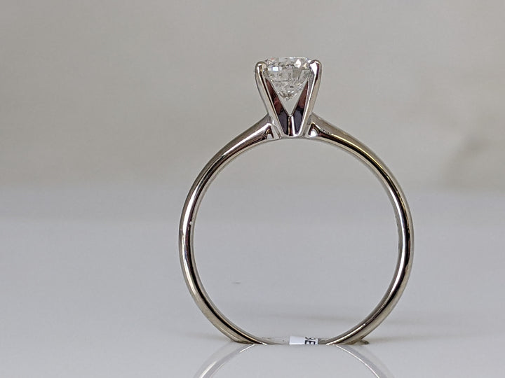 14K WHITE .79 CARAT TOTAL WEIGHT I2 F DIAMOND ROUND SOLITAIRE ESTATE RING 2.3 GRAMS