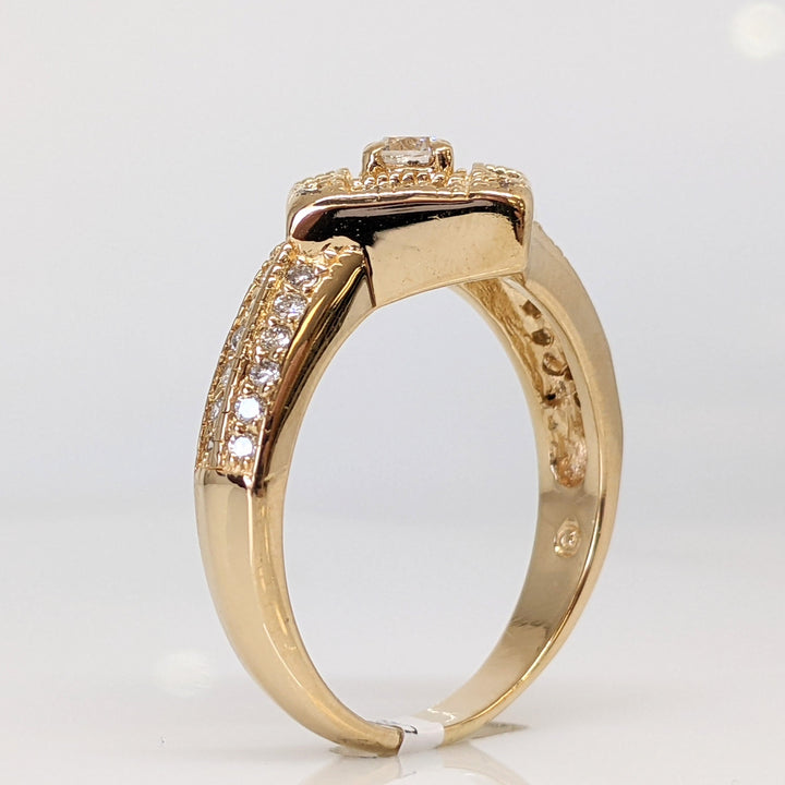 14K .57 CARAT TOTAL WEIGHT I1 I DIAMOND ROUND (41) ESTATE RING 2.6 GRAMS