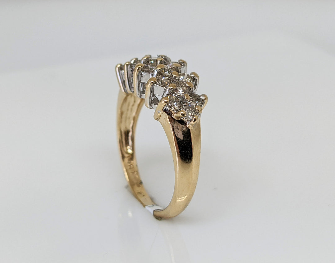 14K .96 CARAT TOTAL WEIGHT I1 J DIAMOND ROUND (16) CLUSTER RING 4.0 GRAMS