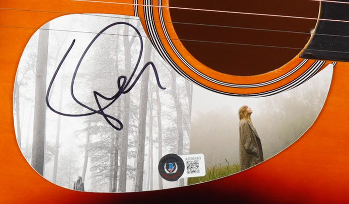 Taylor Swift Signed 38" Acoustic Guitar (Beckett)