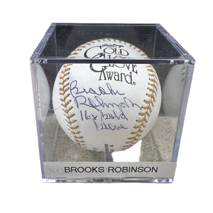 Brooks Robinson Autographed Baseball - COA JSA