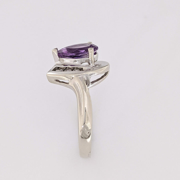 10K WHITE AMETHYST PEAR 6X9 WITH (3) MELEE ESTATE RING 3.1 GRAMS