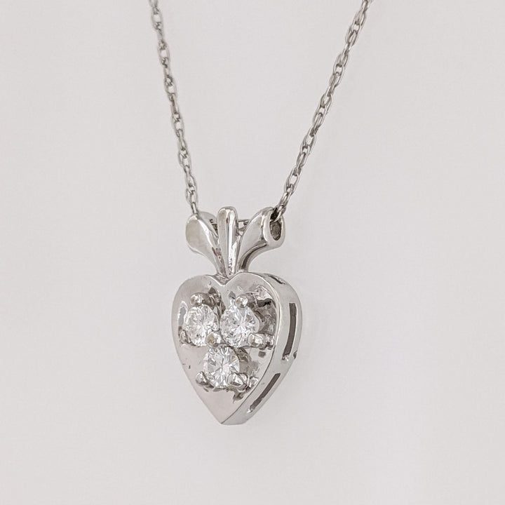 14K WHITE .20 CARAT TOTAL WEIGHT SI1 H DIAMOND ROUND (3) ESTATE HEART PENDANT & CHAIN 2.0 GRAMS