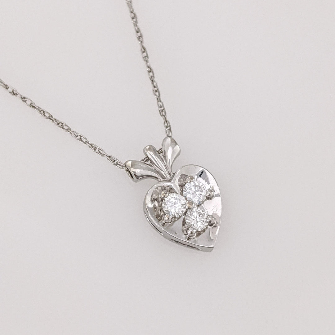 14K WHITE .20 CARAT TOTAL WEIGHT SI1 H DIAMOND ROUND (3) ESTATE HEART PENDANT & CHAIN 2.0 GRAMS