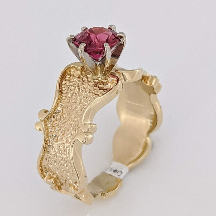 14K PINK TOURMALINE ROUND 6.3MM TEXTURED FANCY SHANK ESTATE RING 5.5 GRAMS