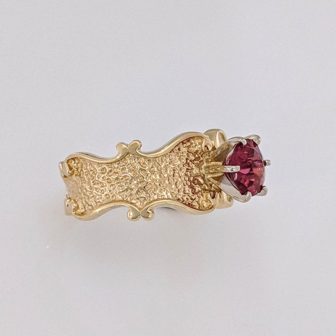14K PINK TOURMALINE ROUND 6.3MM TEXTURED FANCY SHANK ESTATE RING 5.5 GRAMS