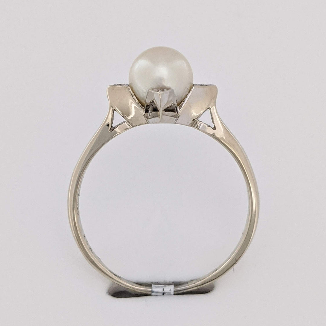14K WHITE PEARL ROUND 7MM WITH (4) MELEE ESTATE RING 2.5 GRAMS