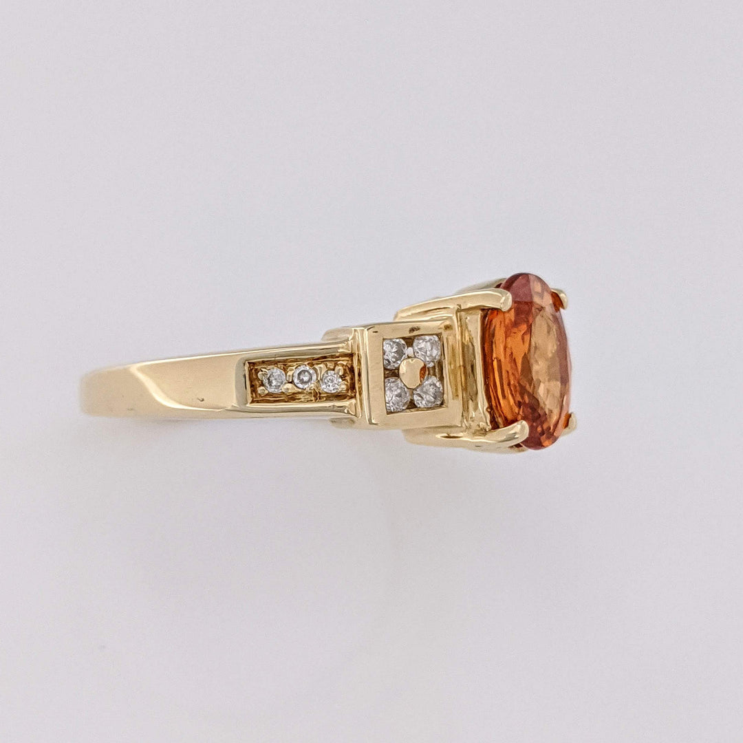 14K CITRINE OVAL 6X8 WITH .13 DIAMOND TOTAL WEIGHT (14) ROUND ESTATE RING 3.9 GRAMS