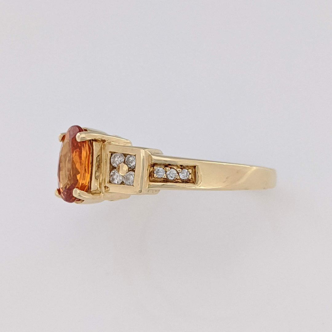 14K CITRINE OVAL 6X8 WITH .13 DIAMOND TOTAL WEIGHT (14) ROUND ESTATE RING 3.9 GRAMS