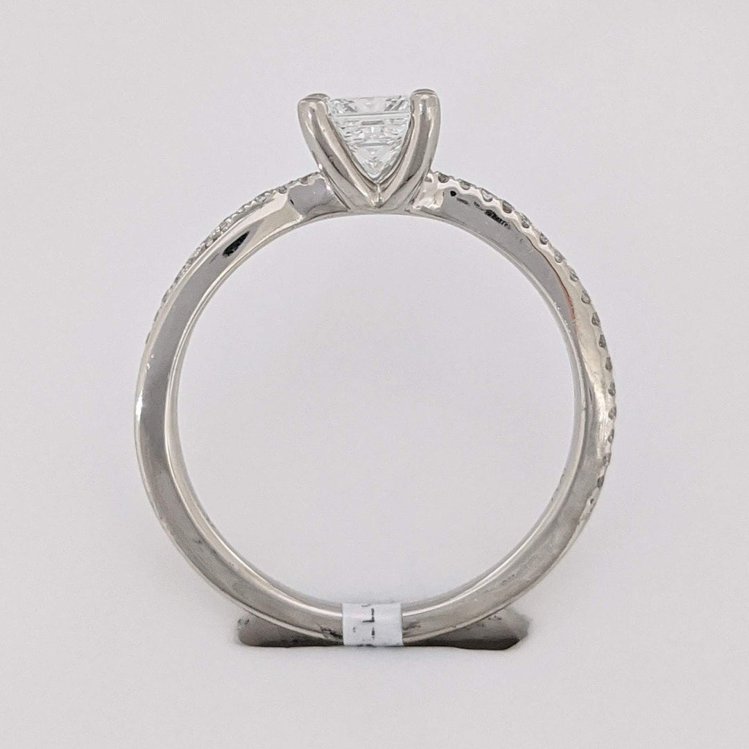 PLATINUM .68 CARAT TOTAL WEIGHT DIAMOND PRINCESS CUT (1) ROUND (36) ESTATE TWIST RING 3.1 GRAMS