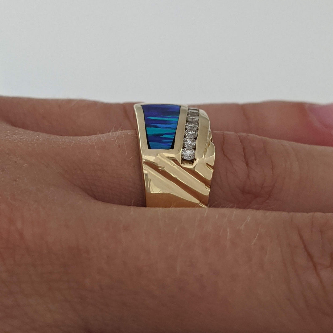 14K DOUBLET OPAL WITH .15 DIAMOND TOTAL WEIGHT (7) ESTATE BAND 8.1 GRAMS