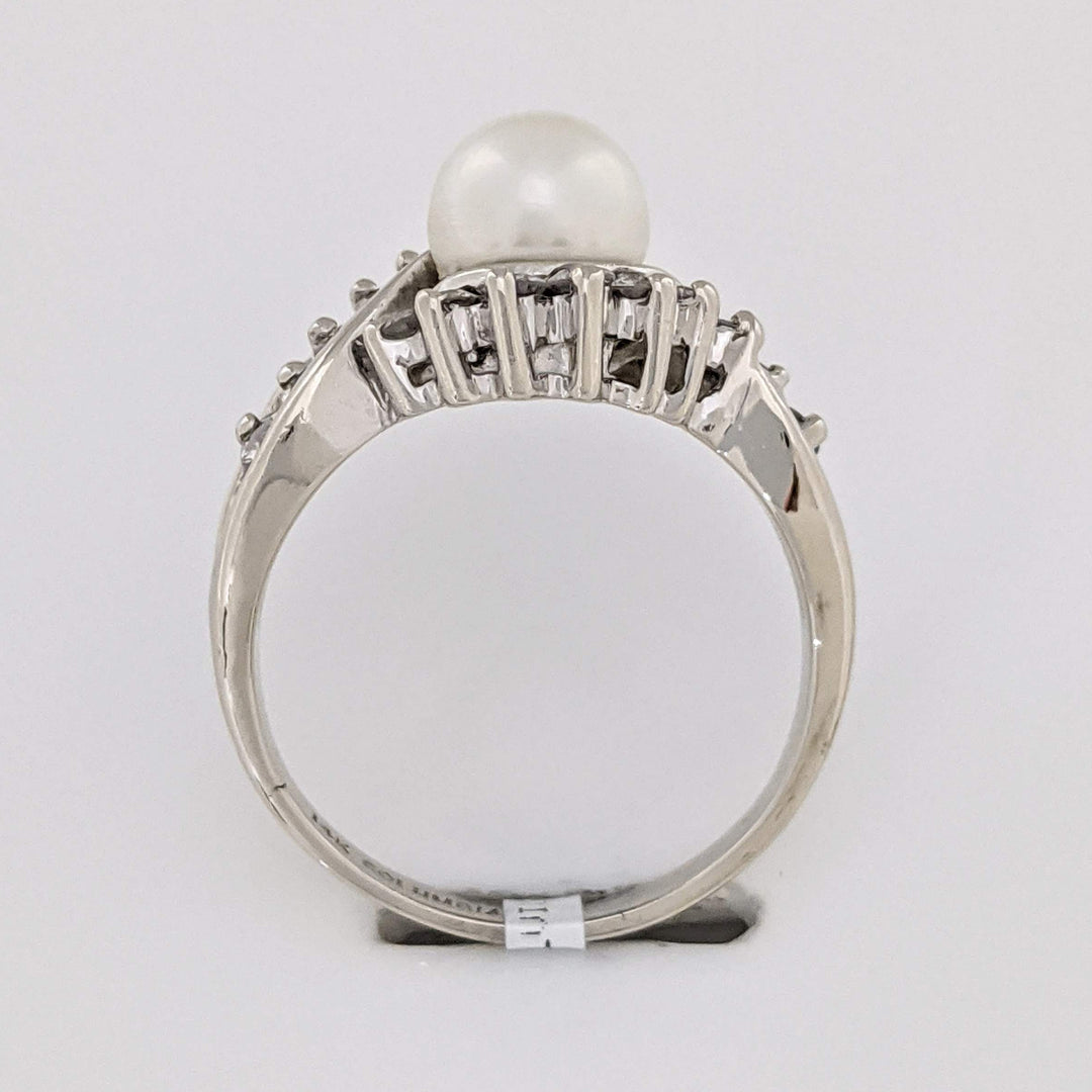 14K WHITE PEARL ROUND 6.5MM WITH .36 DIAMOND TOTAL WEIGHT ESTATE RING 4.4 GRAMS