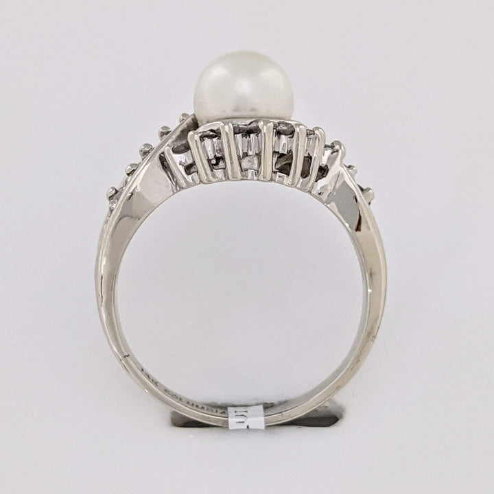 14K WHITE PEARL ROUND 6.5MM WITH .36 DIAMOND TOTAL WEIGHT ESTATE RING 4.4 GRAMS