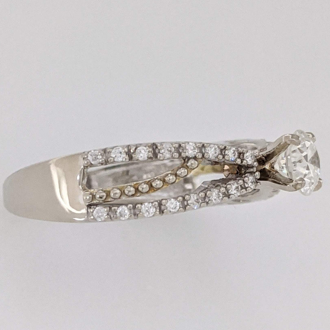 10K TWO-TONE .47 CARAT TOTAL DIAMOND ROUND VVS K WITH (32) MELEE ESTATE RING 3.4 GRAMS