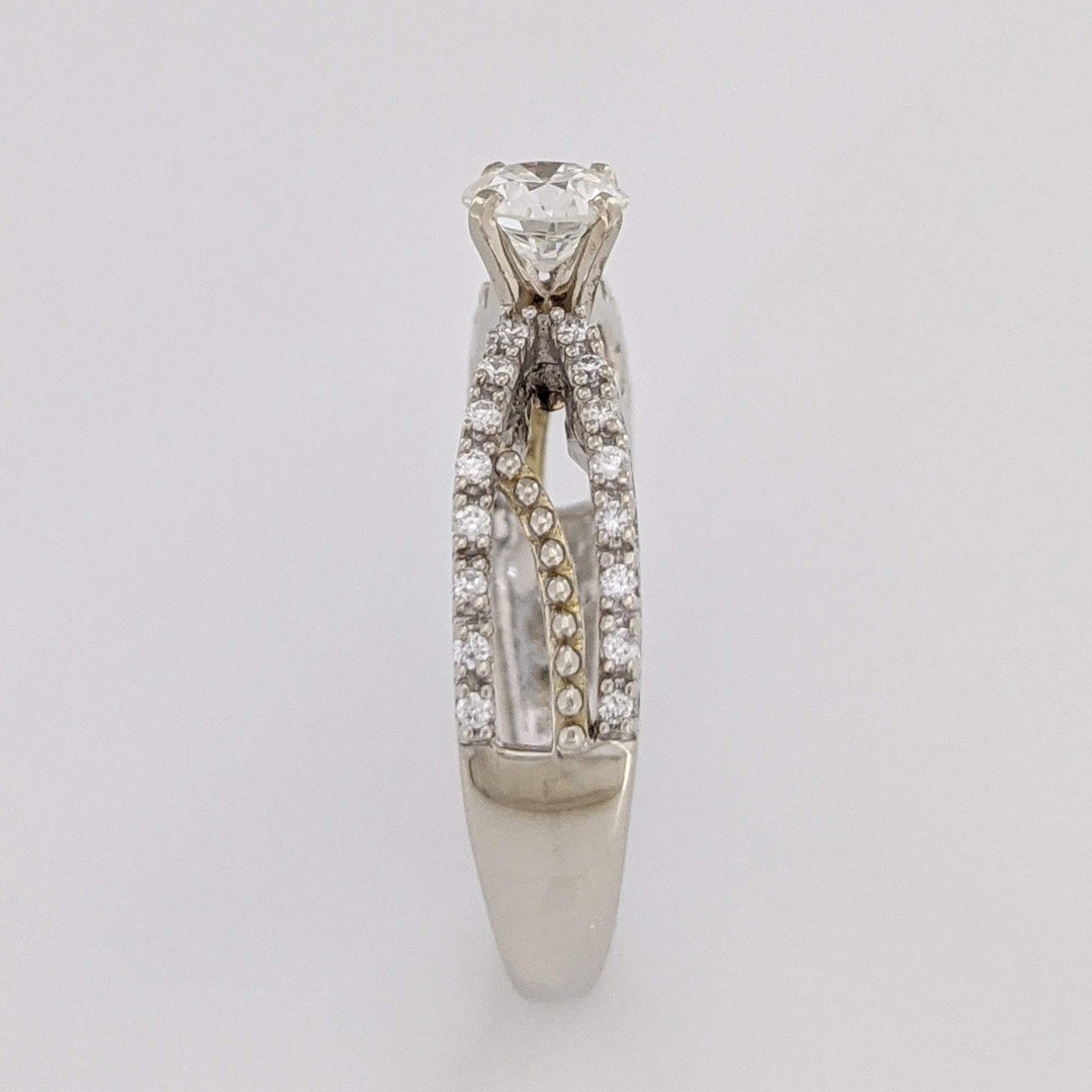 10K TWO-TONE .47 CARAT TOTAL DIAMOND ROUND VVS K WITH (32) MELEE ESTATE RING 3.4 GRAMS