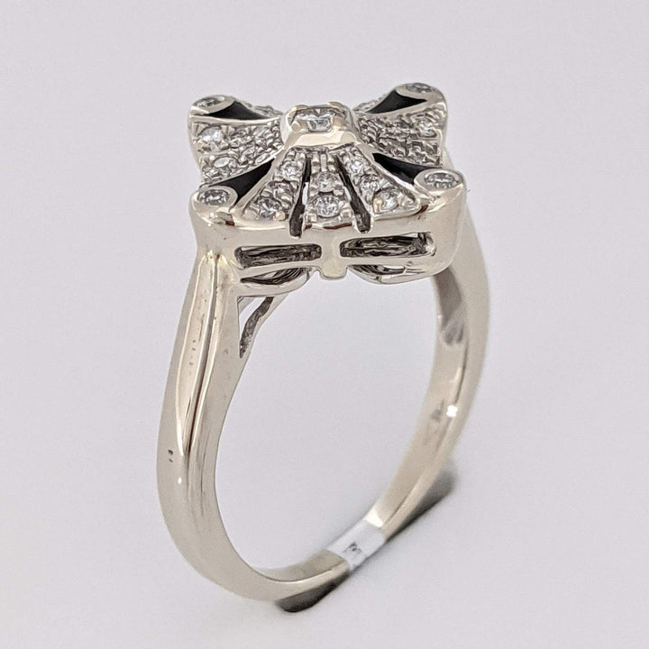 14K WHITE .42 CARAT TOTAL WEIGHT I1 I DIAMOND ROUND (37) SQUARE TOP ESTATE RING 4.2 GRAMS