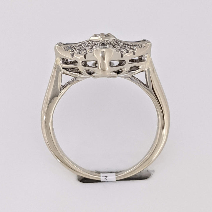 14K WHITE .42 CARAT TOTAL WEIGHT I1 I DIAMOND ROUND (37) SQUARE TOP ESTATE RING 4.2 GRAMS