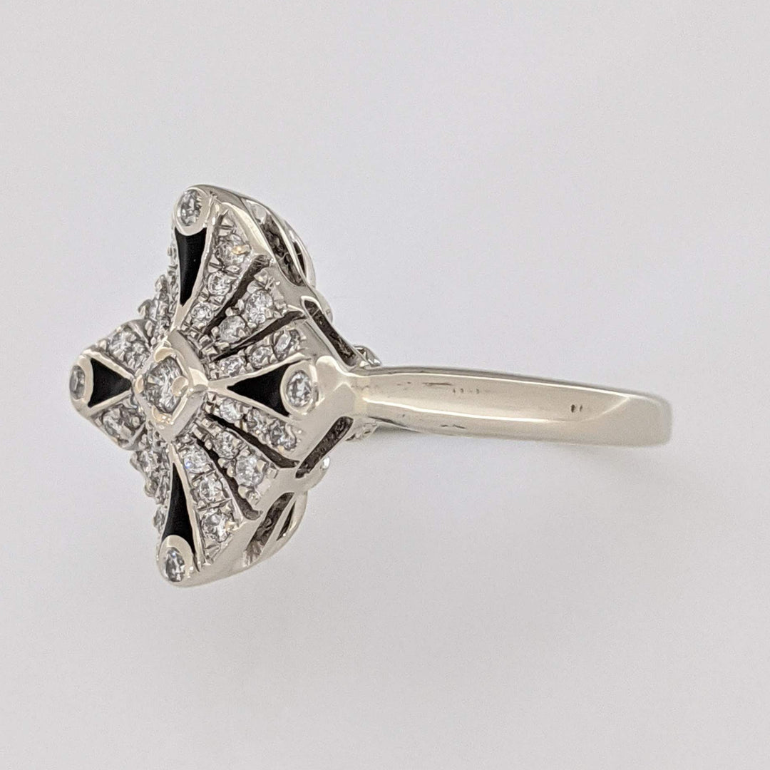 14K WHITE .42 CARAT TOTAL WEIGHT I1 I DIAMOND ROUND (37) SQUARE TOP ESTATE RING 4.2 GRAMS