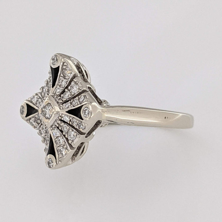 14K WHITE .42 CARAT TOTAL WEIGHT I1 I DIAMOND ROUND (37) SQUARE TOP ESTATE RING 4.2 GRAMS